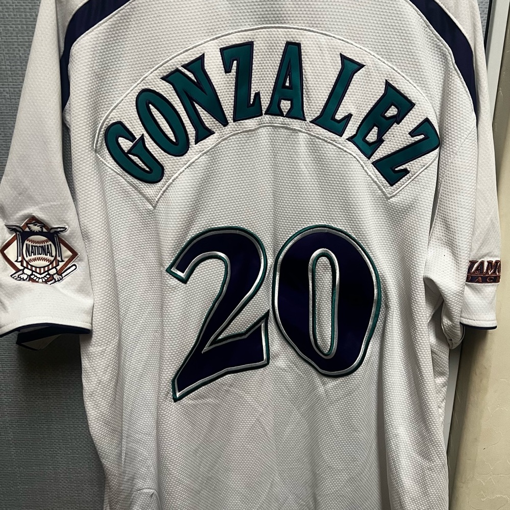 Luis González team jersey